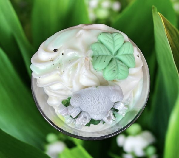 Bougie gourmande ours muguet porte bonheur