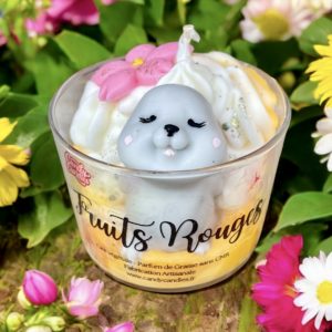 Bougie gourmande fruits rouges lapin